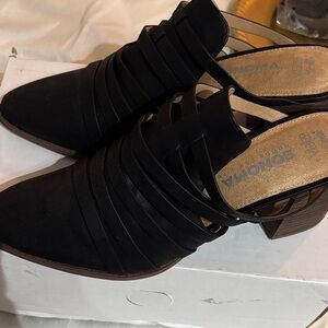 Sonoma Black Women's Mules with Brown Heel